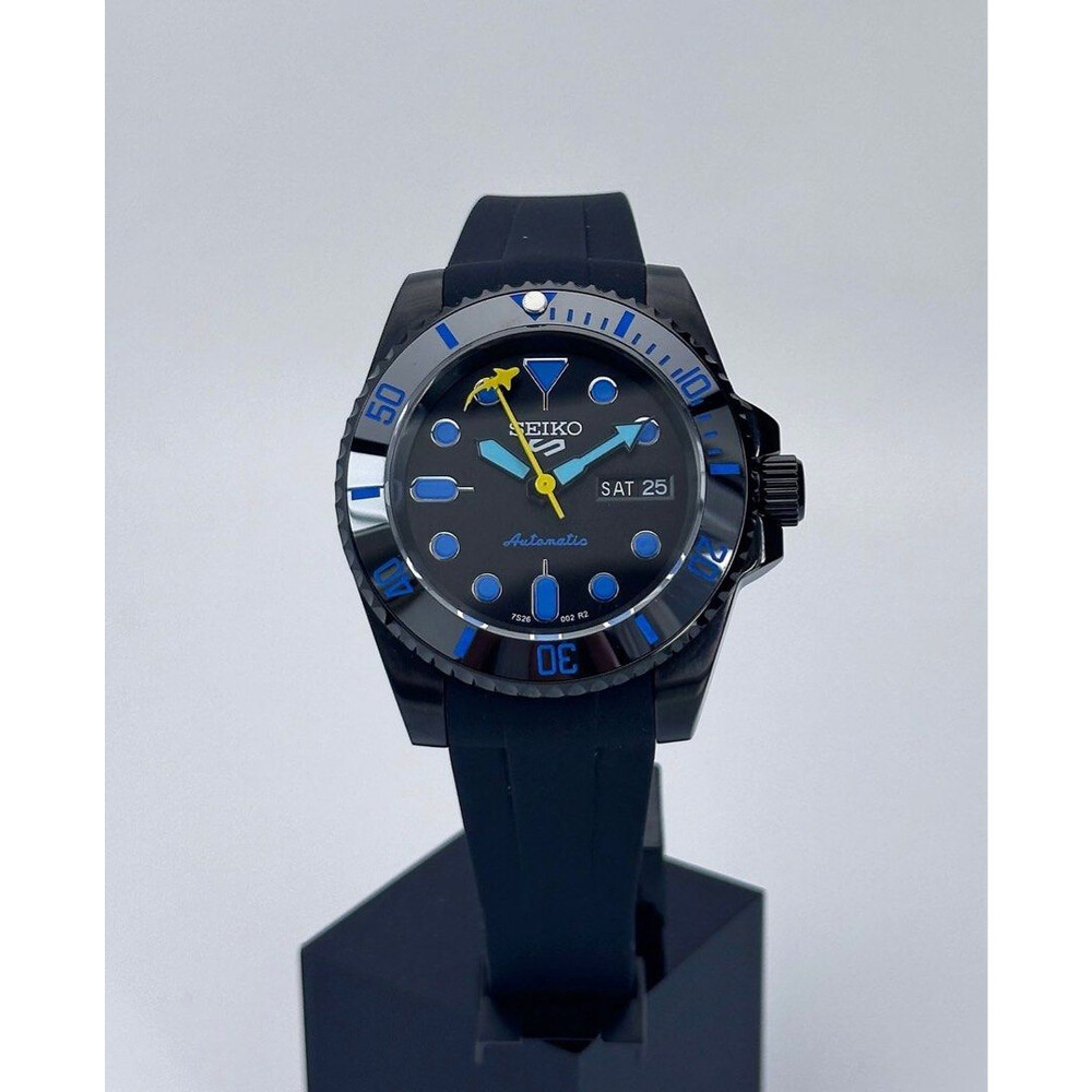 Custom Seiko Mod • Blue Black Day-Date Submariner w/ Yellow Shark • 40mm